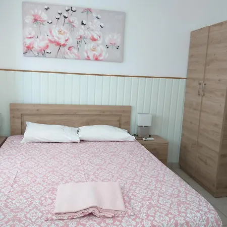 Apartment Zefi's Sea Nea Peramos (Macedonia)